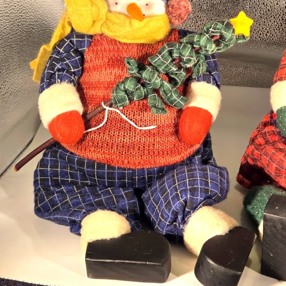 Vintage Rexmas Fashion Bug Holiday Christmas Snowman Family Shelf Sitters 17